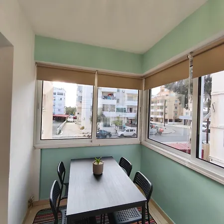 Apartment Renovated 2br Near Mackenzie - New Sunrise 105